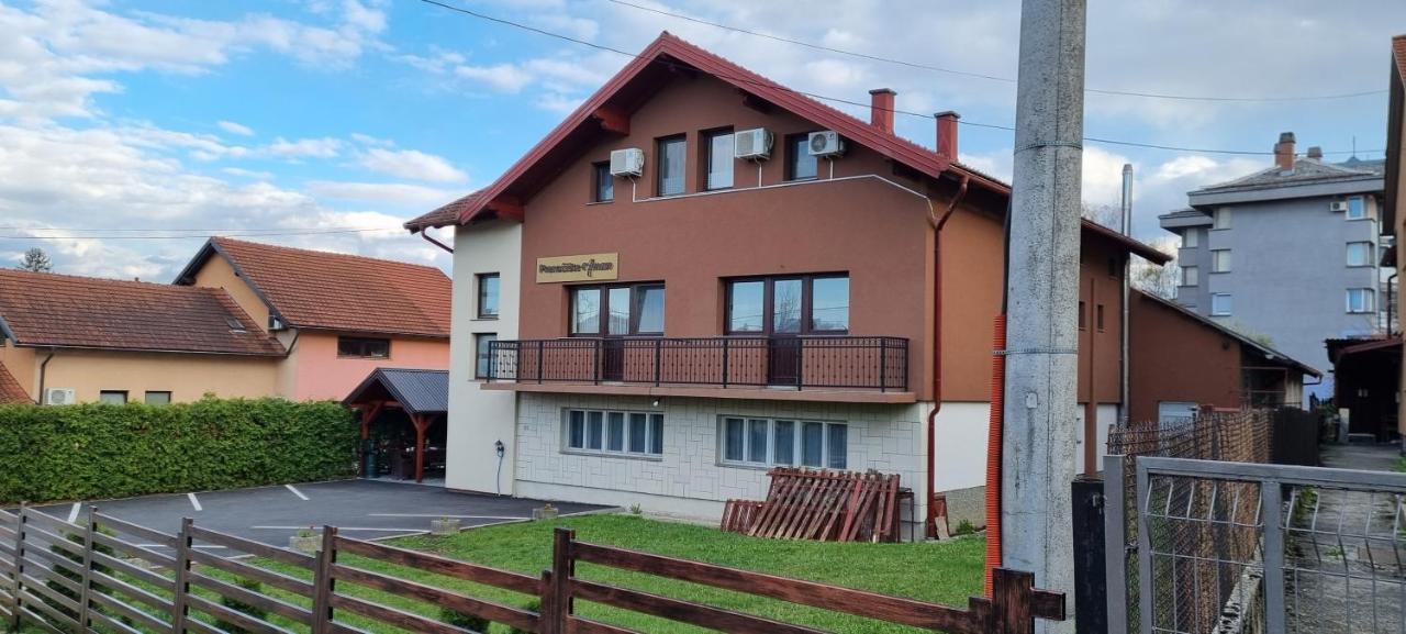 Prenociste-Sobe-Rooms-Aman Bihać Zewnętrze zdjęcie