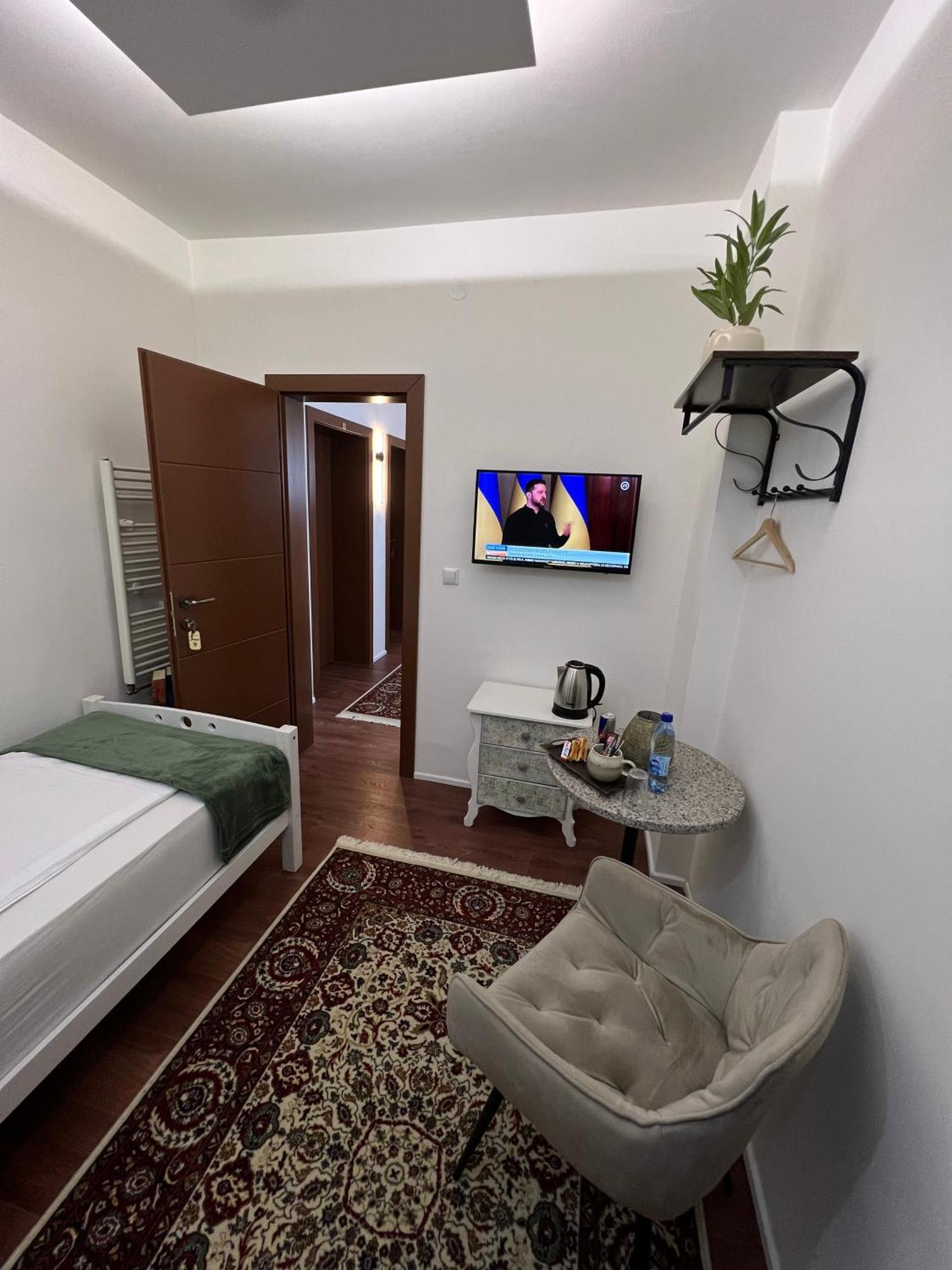 Prenociste-Sobe-Rooms-Aman Bihać Zewnętrze zdjęcie