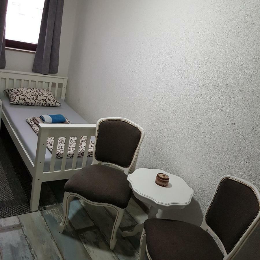 Prenociste-Sobe-Rooms-Aman Bihać Zewnętrze zdjęcie